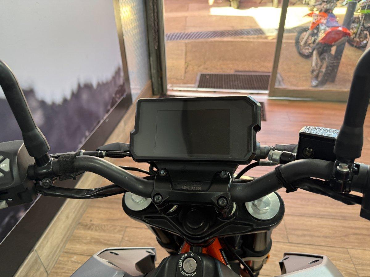2021 KTM 390 DUKE ROAD