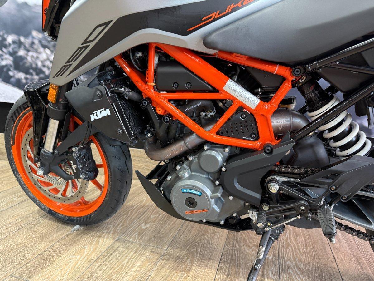 2021 KTM 390 DUKE ROAD