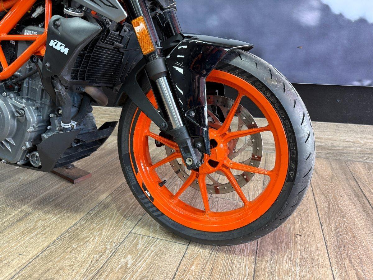 2021 KTM 390 DUKE ROAD