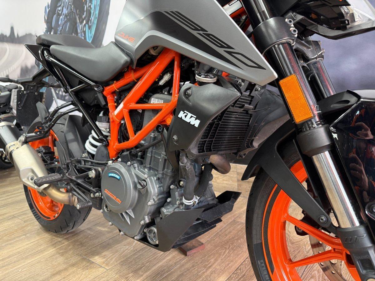 2021 KTM 390 DUKE ROAD