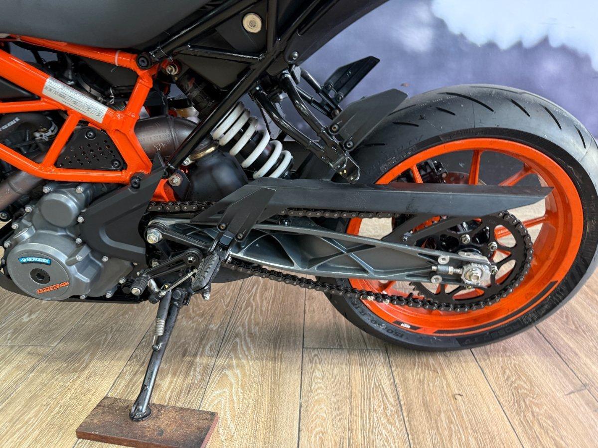 2021 KTM 390 DUKE ROAD