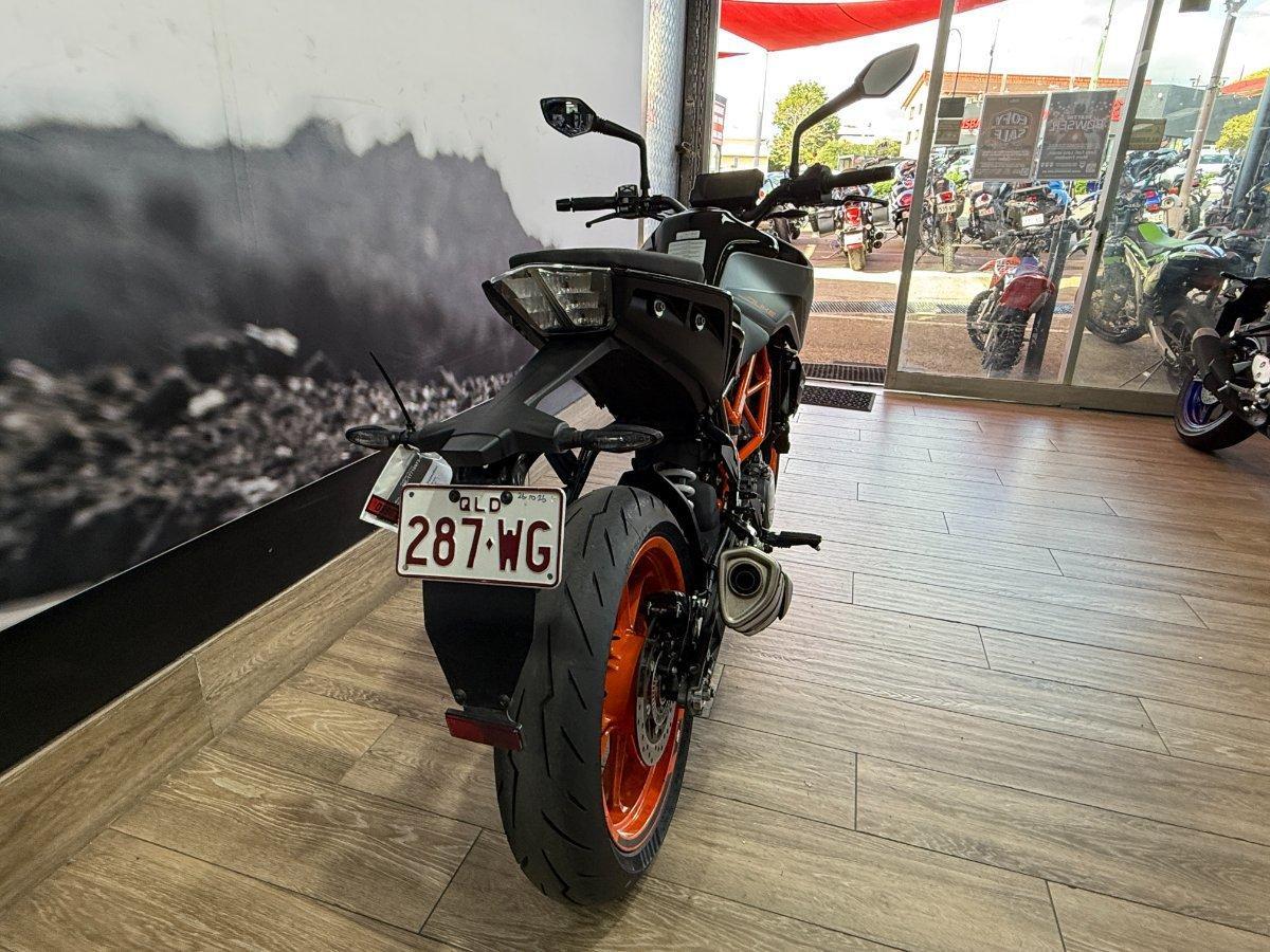 2021 KTM 390 DUKE ROAD
