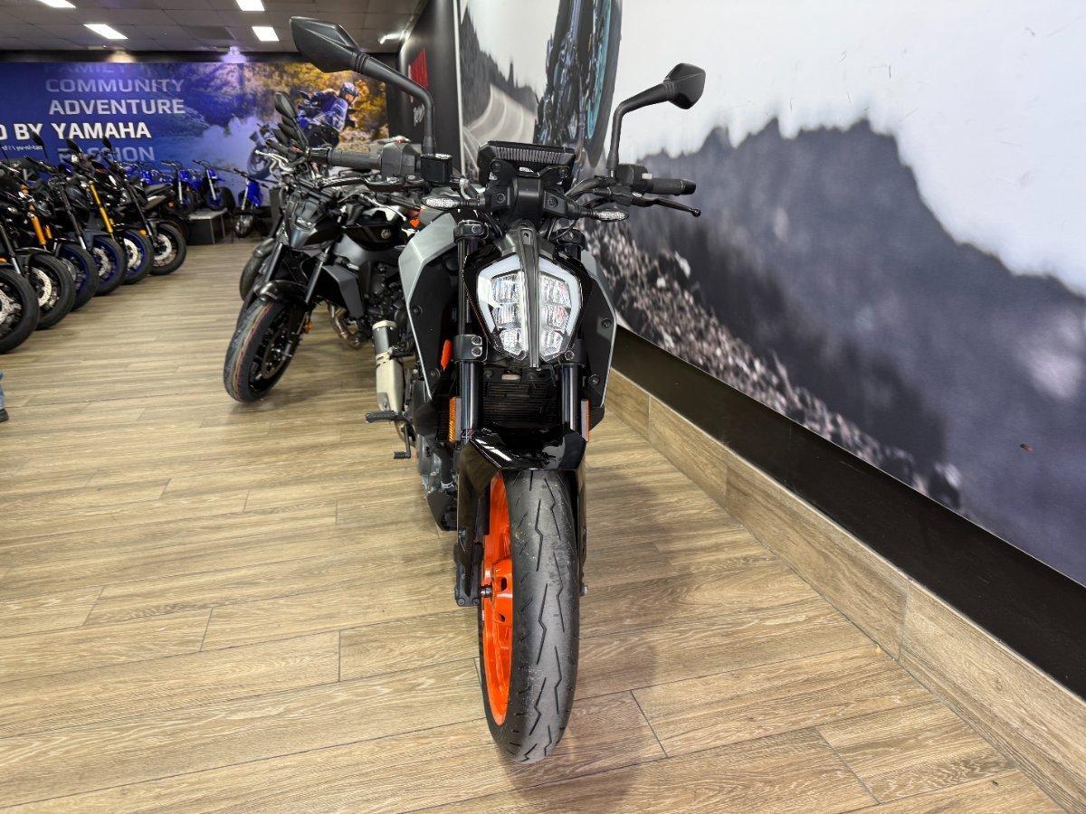 2021 KTM 390 DUKE ROAD
