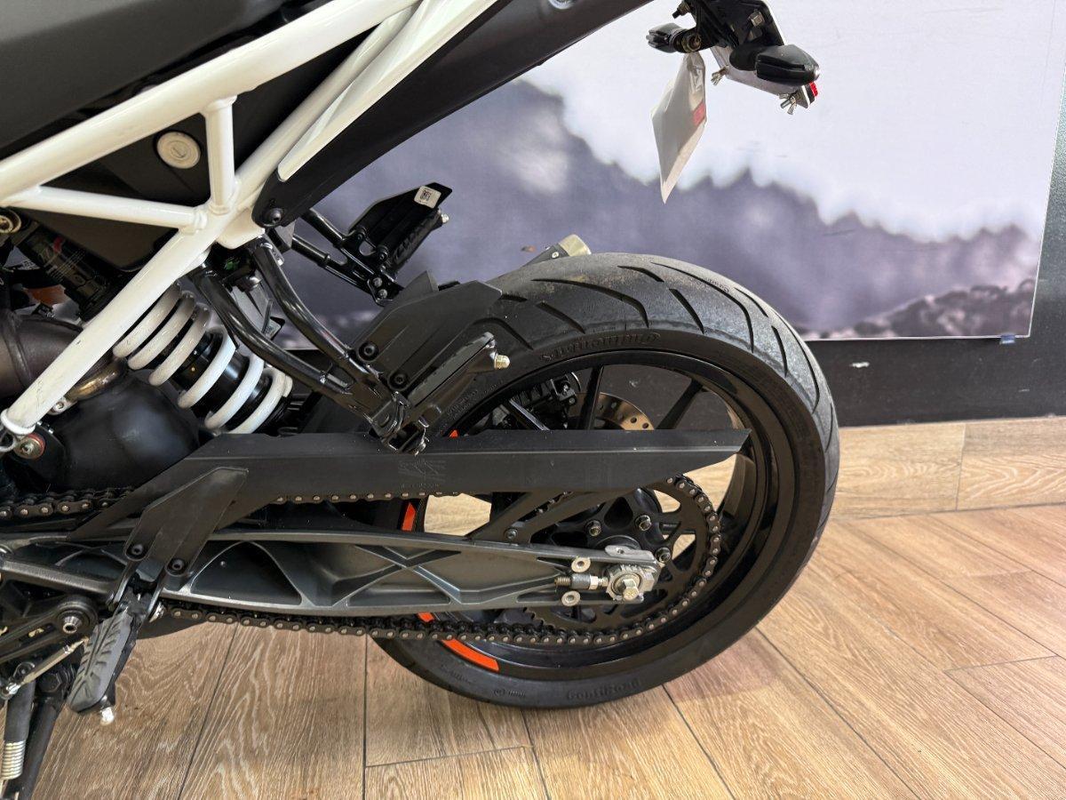 2022 KTM 390 DUKE ROAD
