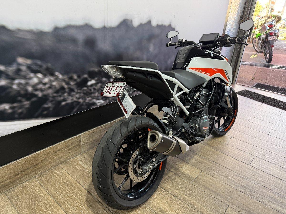 2022 KTM 390 DUKE ROAD