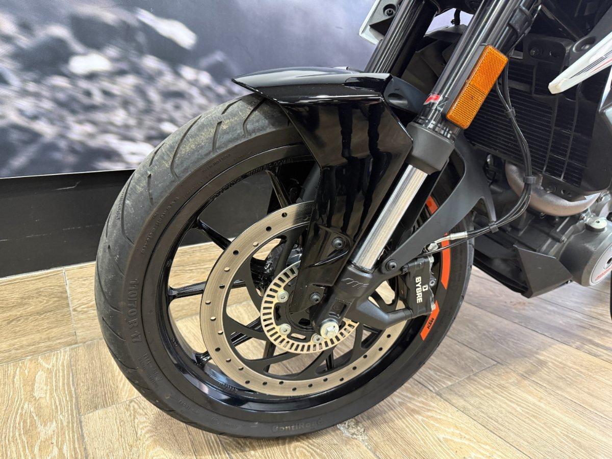 2022 KTM 390 DUKE ROAD