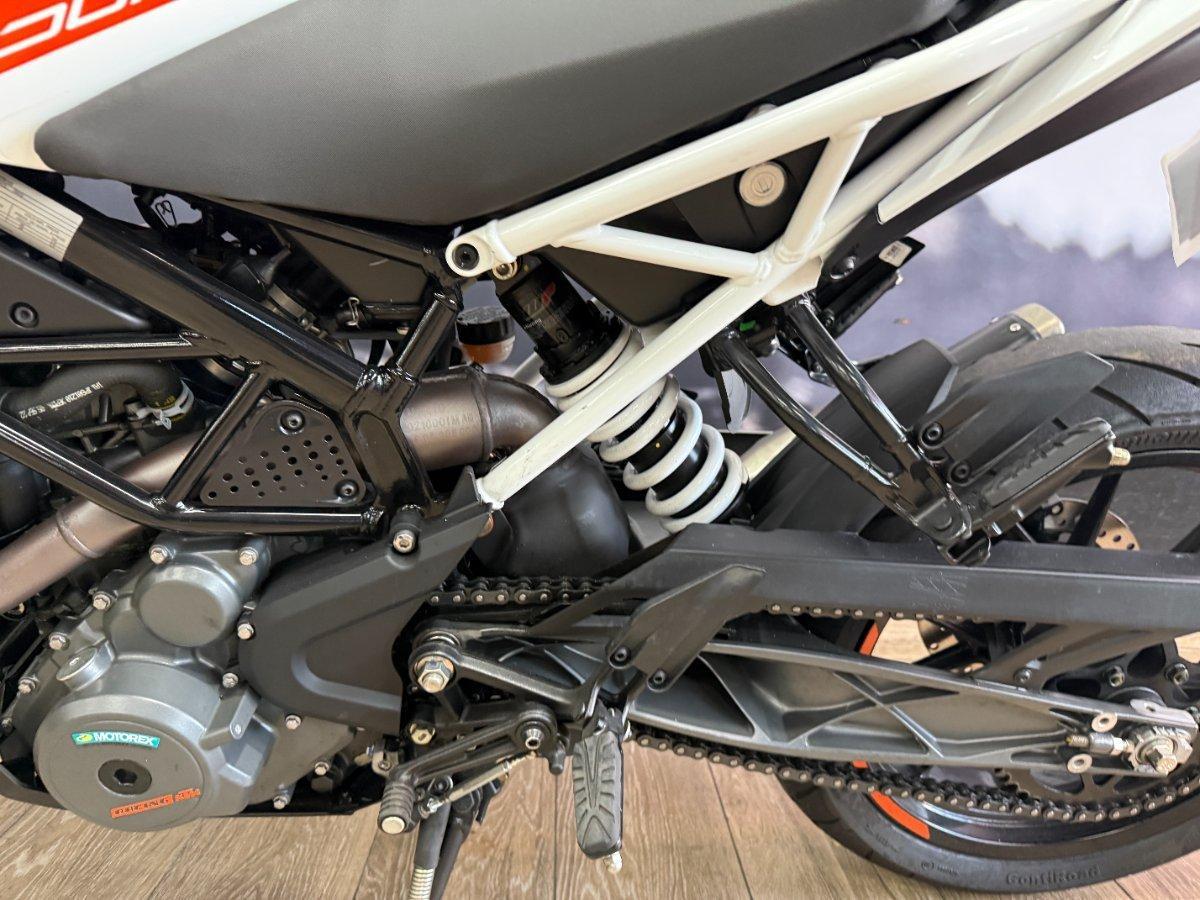 2022 KTM 390 DUKE ROAD