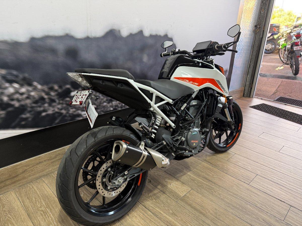 2022 KTM 390 DUKE ROAD