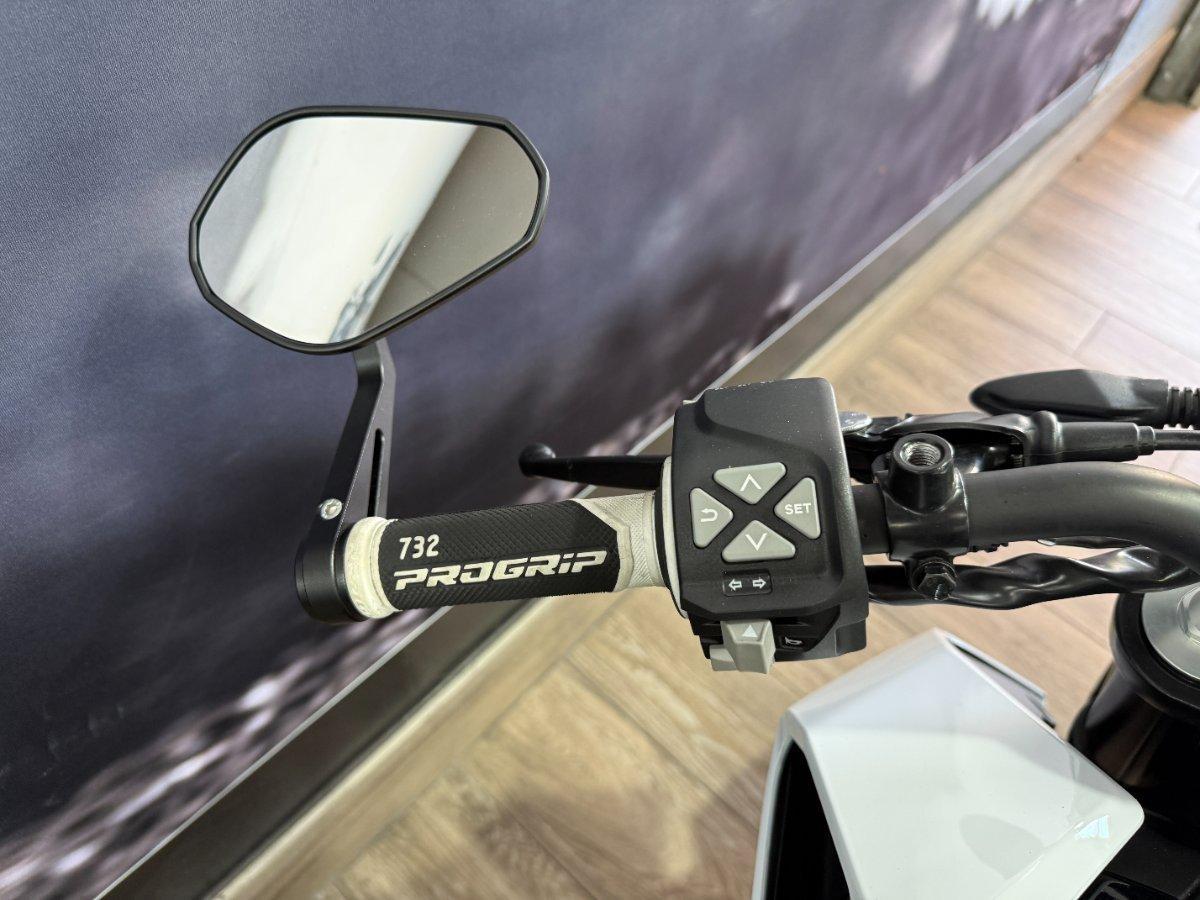 2022 KTM 390 DUKE ROAD