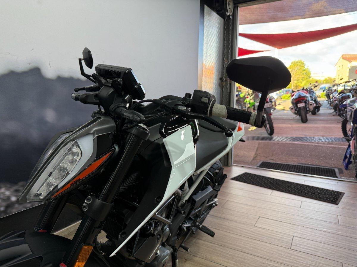 2022 KTM 390 DUKE ROAD
