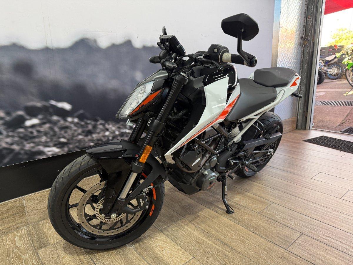 2022 KTM 390 DUKE ROAD