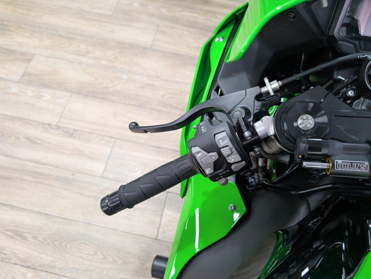 2025 KAWASAKI NINJA ZX-10R SPORTS