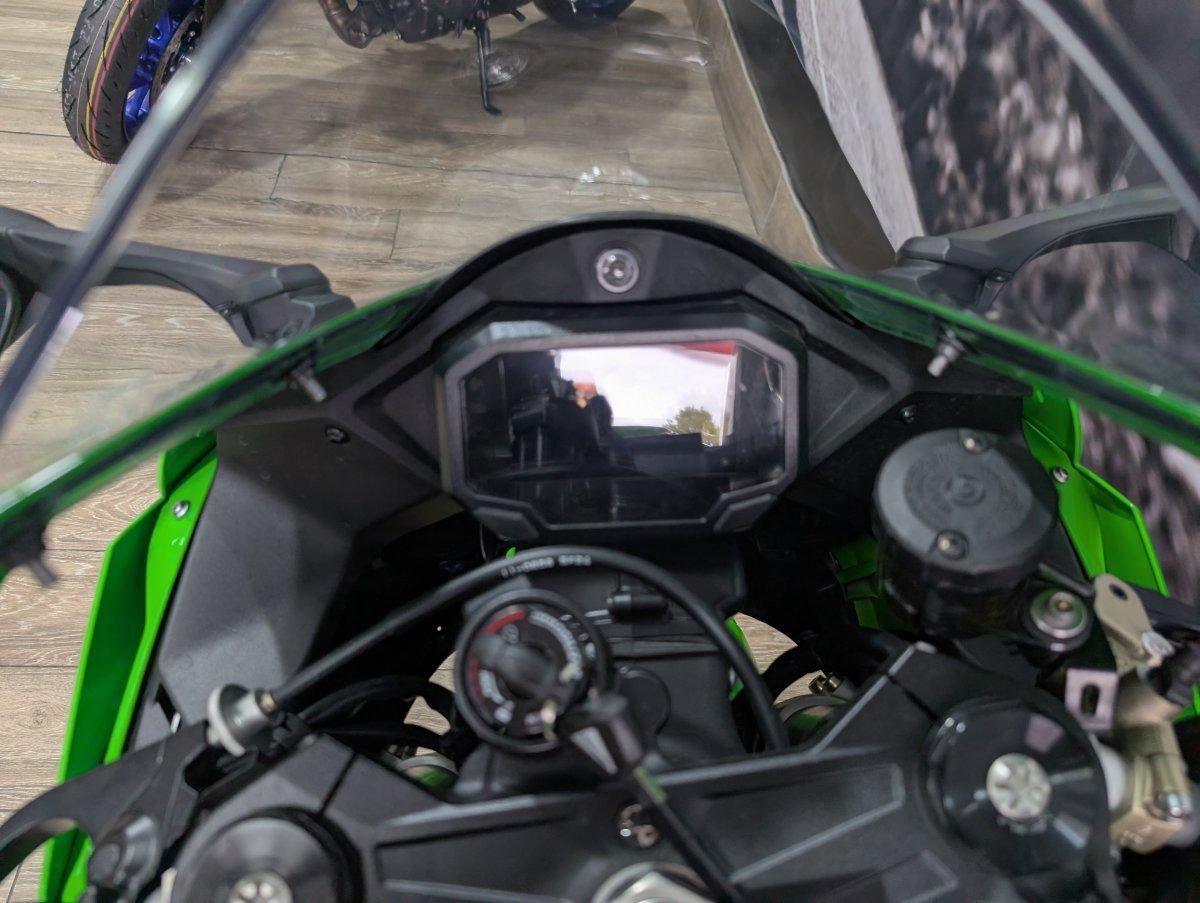 2025 KAWASAKI NINJA ZX-10R SPORTS