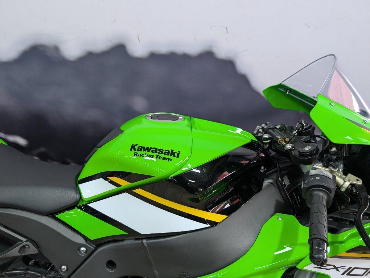 2025 KAWASAKI NINJA ZX-10R SPORTS