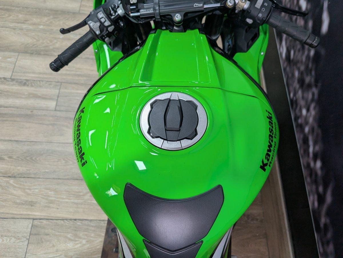 2025 KAWASAKI NINJA ZX-10R SPORTS