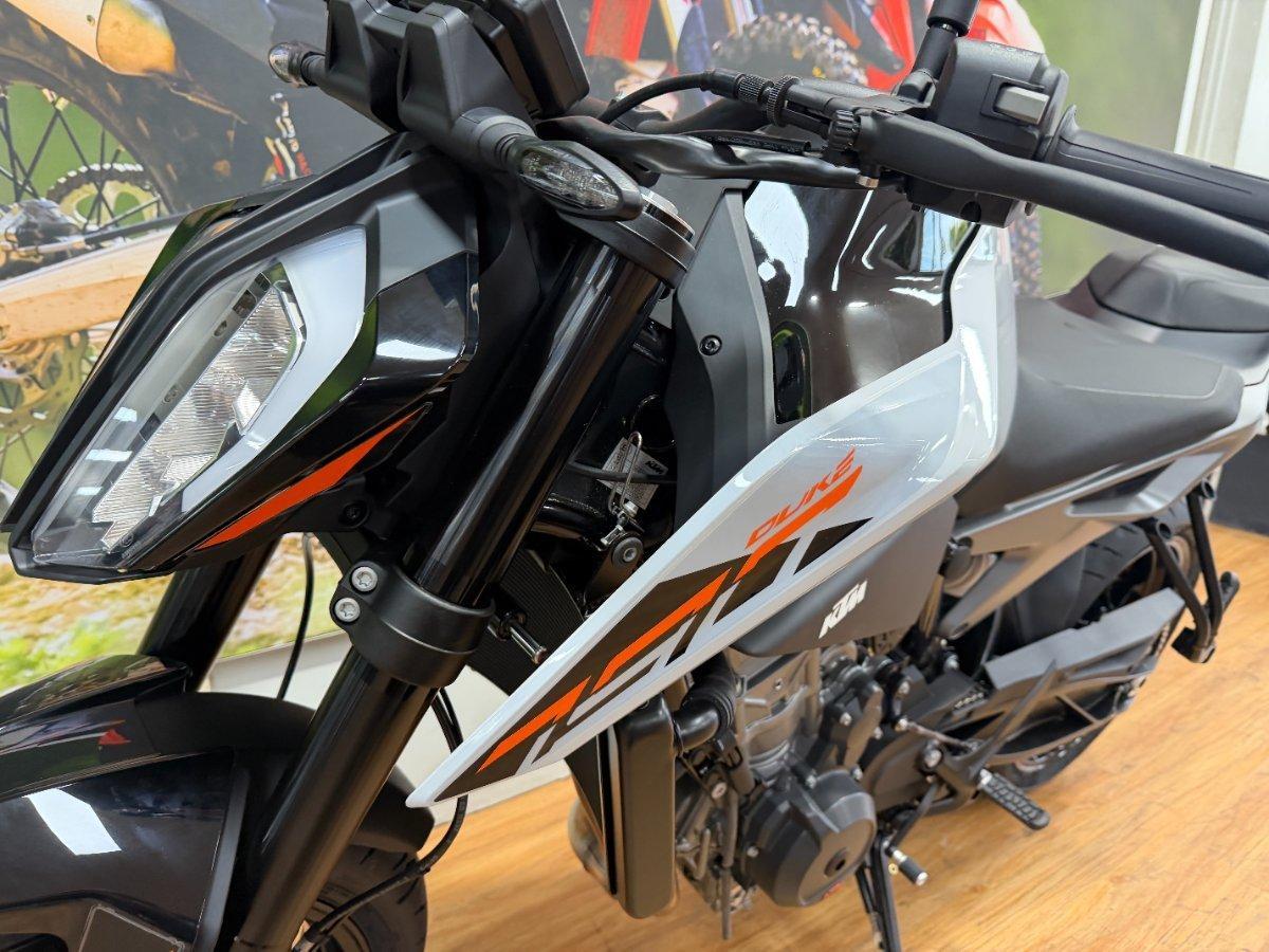 2024 KTM 790 DUKE ROAD