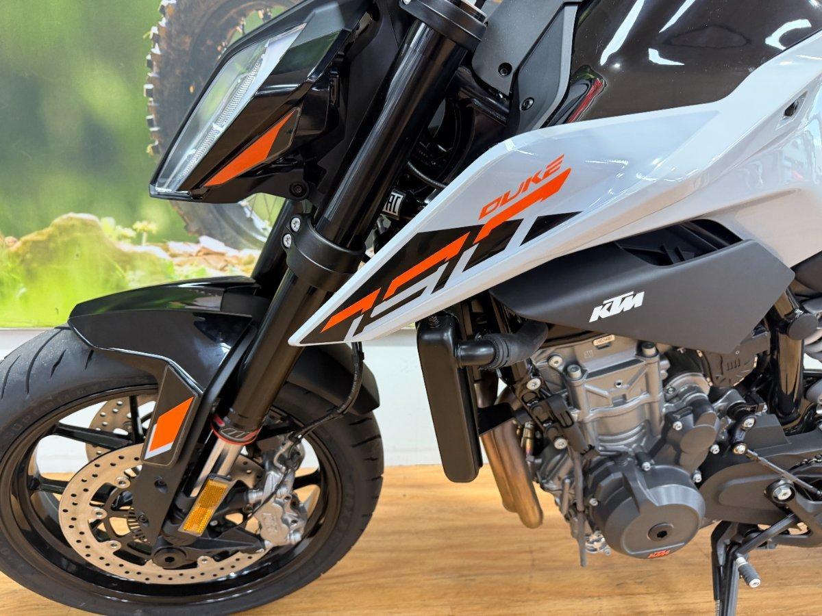 2024 KTM 790 DUKE ROAD
