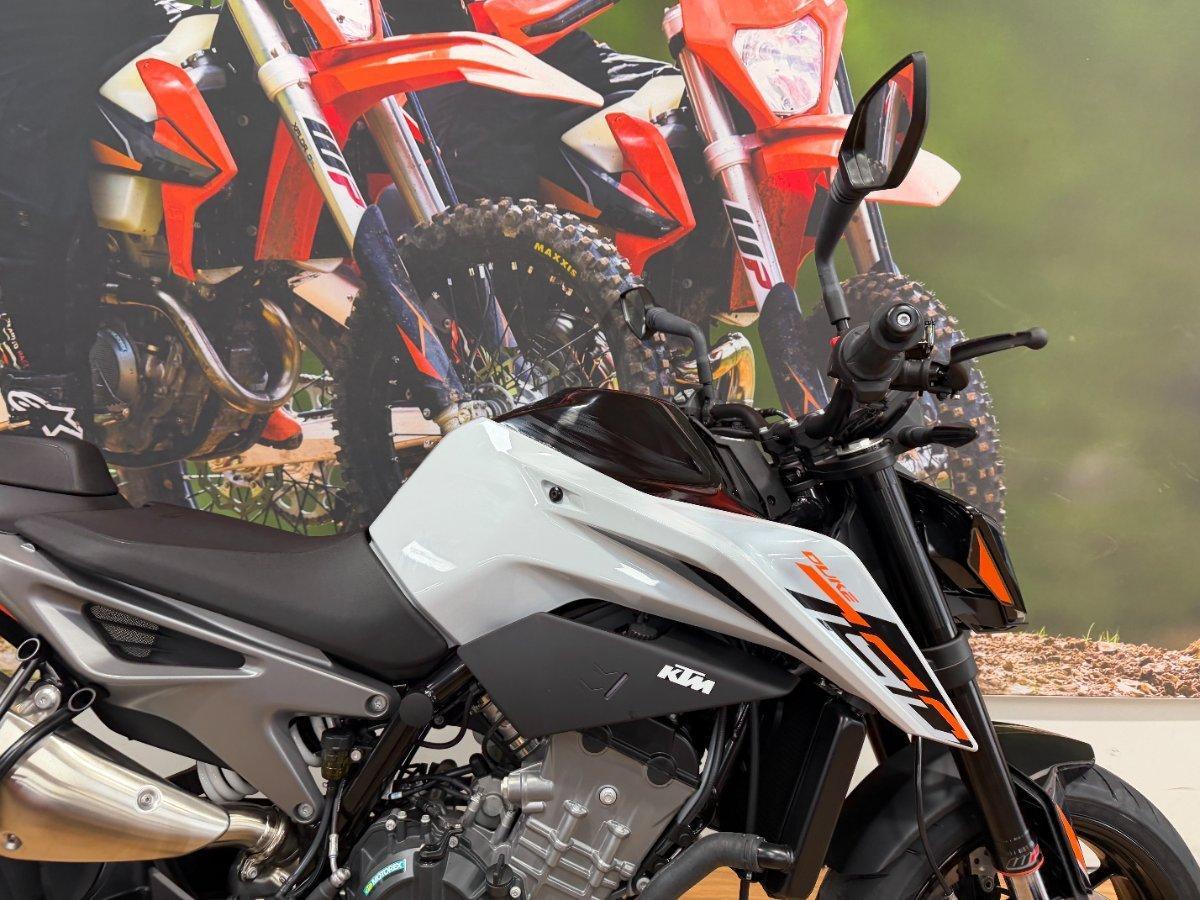2024 KTM 790 DUKE ROAD