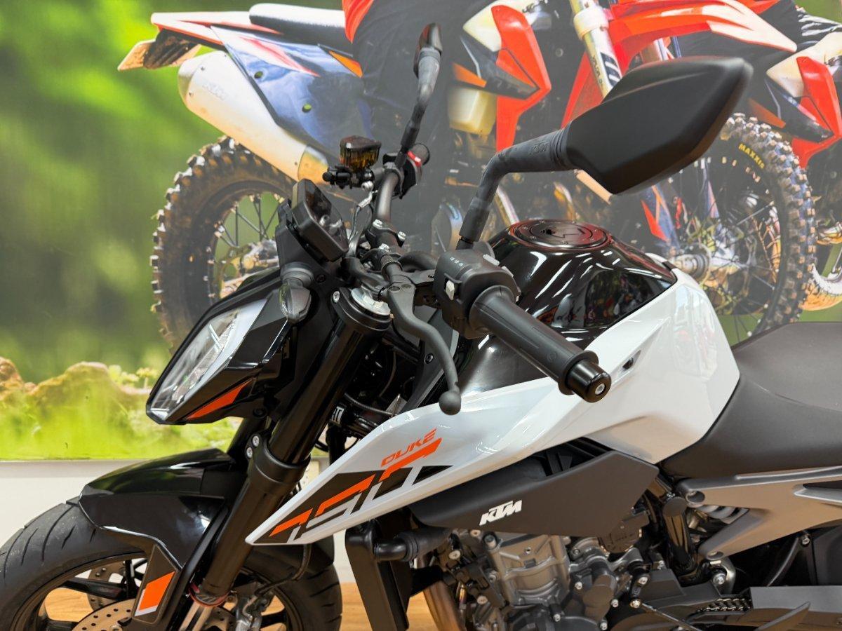 2024 KTM 790 DUKE ROAD
