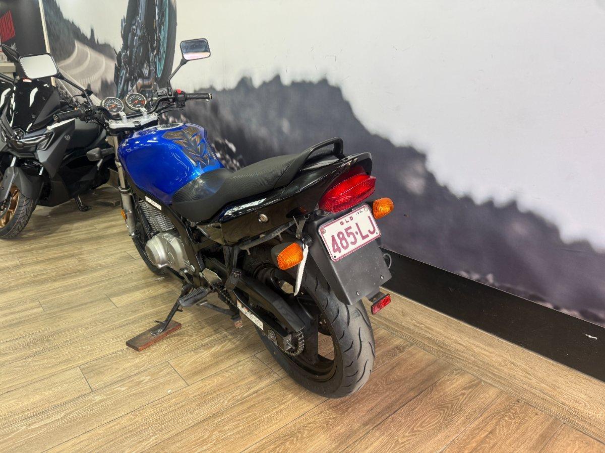 2009 SUZUKI GS500 ROAD