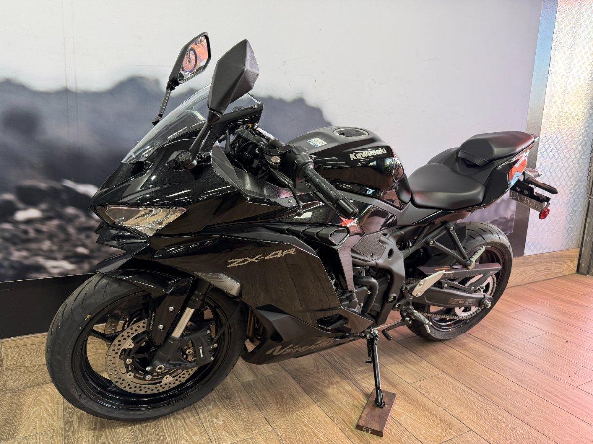 2025 KAWASAKI NINJA 400 ZX-4R SPORTS
