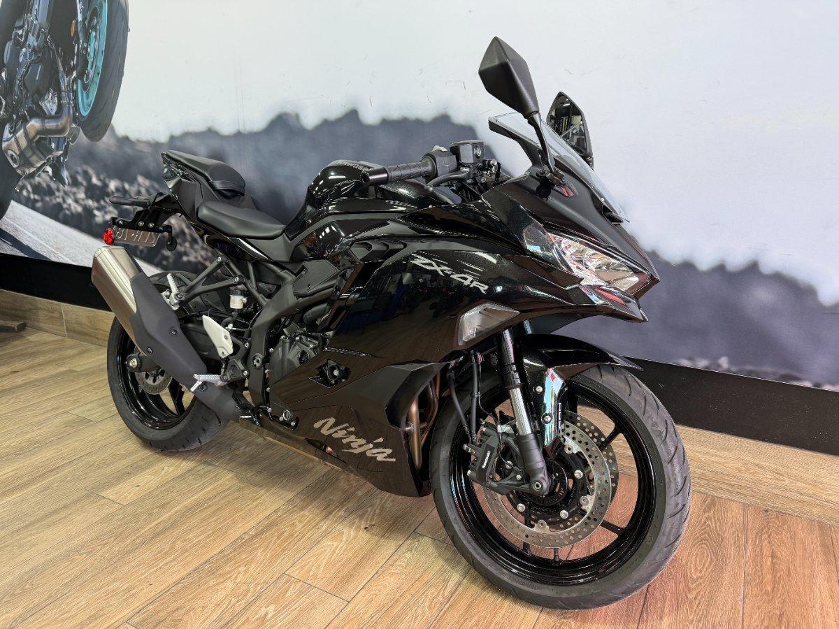 2025 KAWASAKI NINJA 400 ZX-4R SPORTS