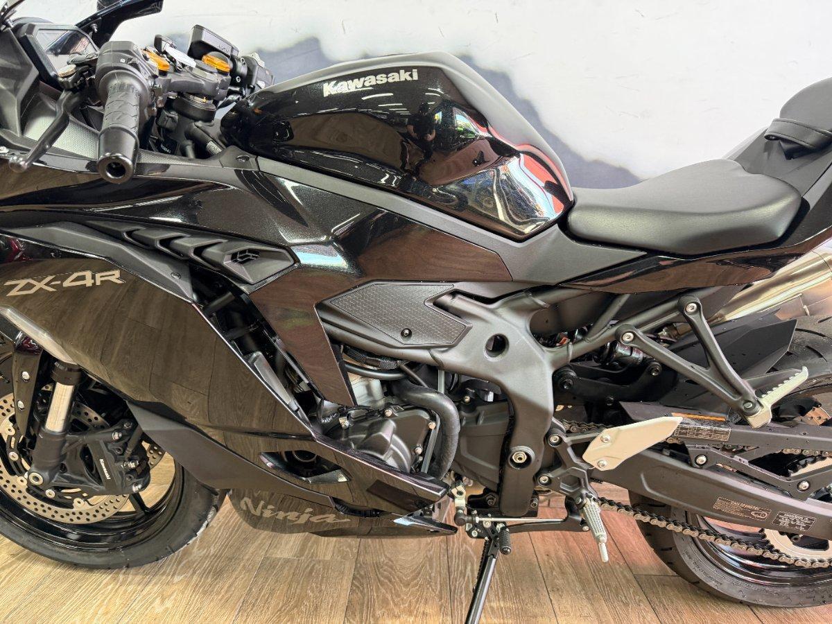 2025 KAWASAKI NINJA 400 ZX-4R SPORTS