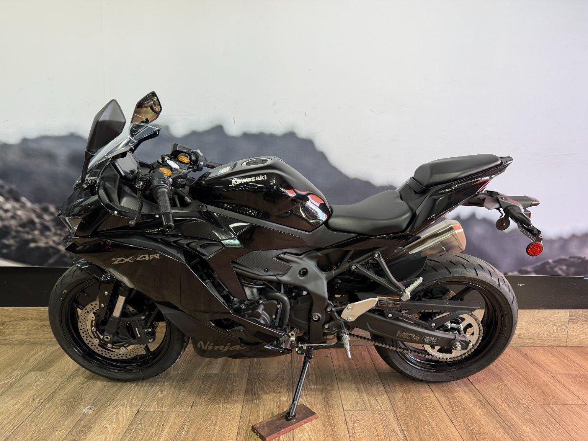 2025 KAWASAKI NINJA 400 ZX-4R SPORTS