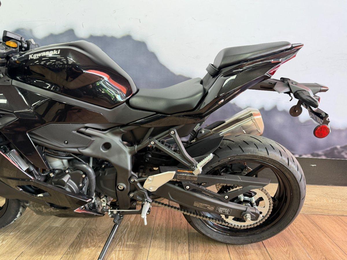 2025 KAWASAKI NINJA 400 ZX-4R SPORTS