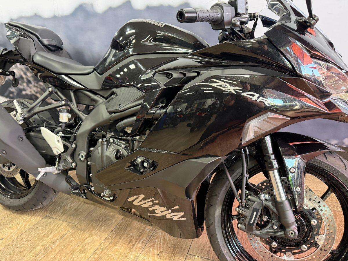2025 KAWASAKI NINJA 400 ZX-4R SPORTS