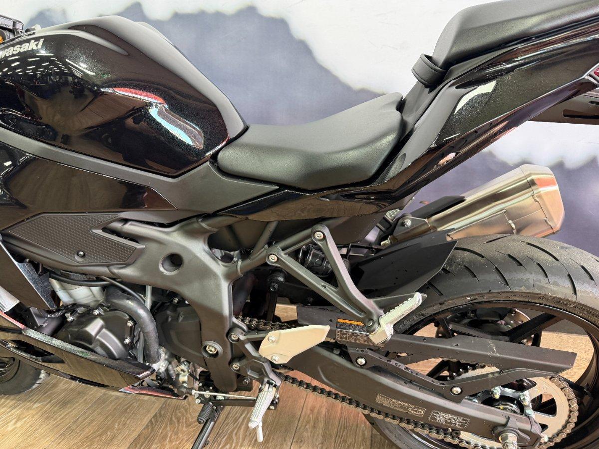 2025 KAWASAKI NINJA 400 ZX-4R SPORTS