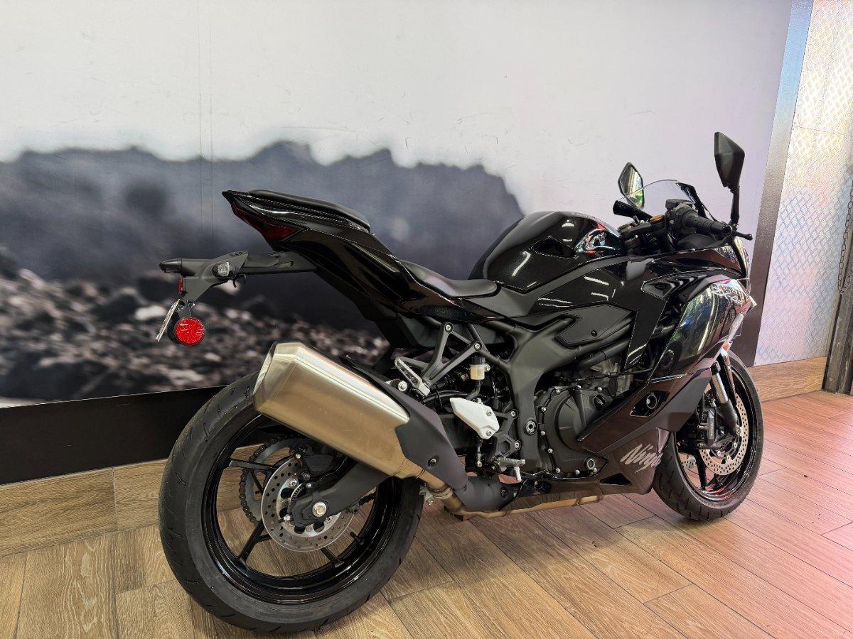 2025 KAWASAKI NINJA 400 ZX-4R SPORTS