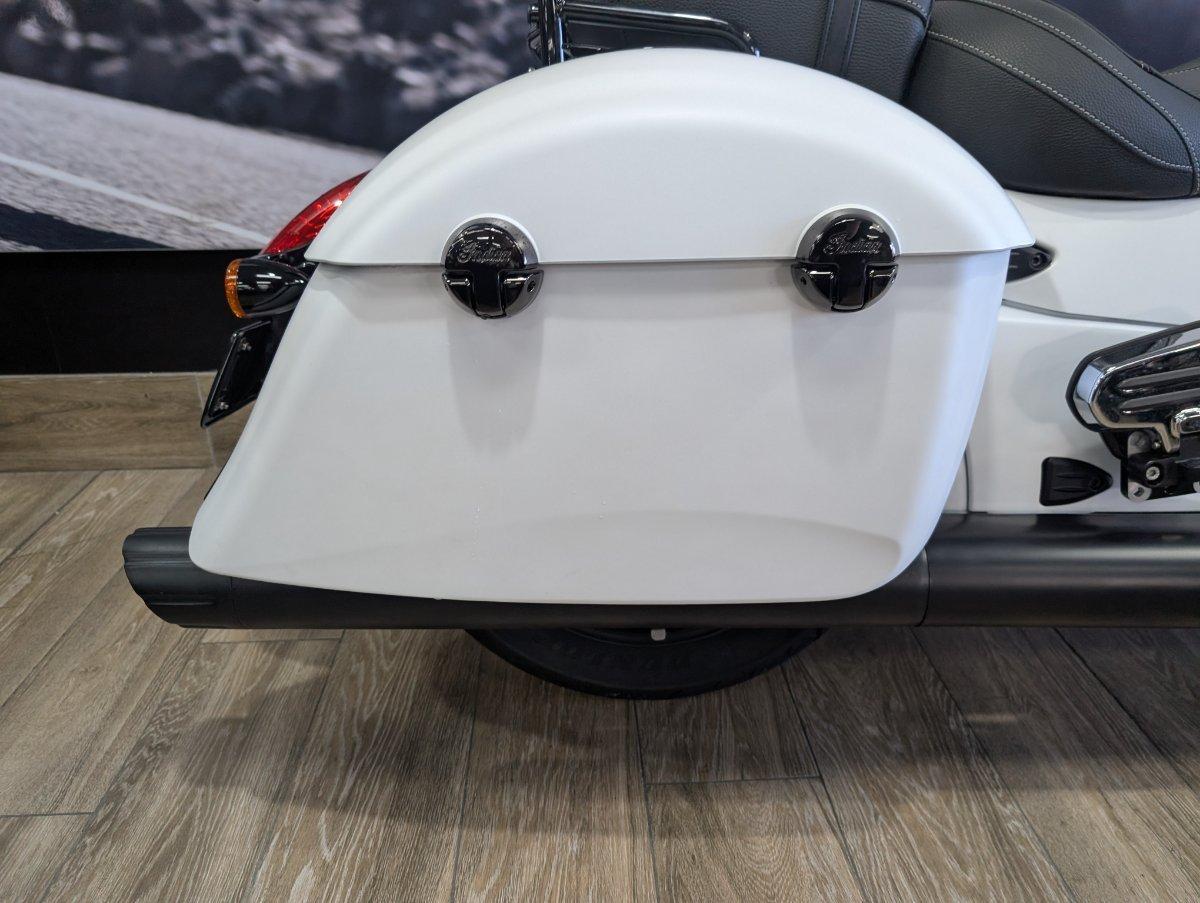 2019 INDIAN SPRINGFIELD DARK HORSE WHITE CRUISER