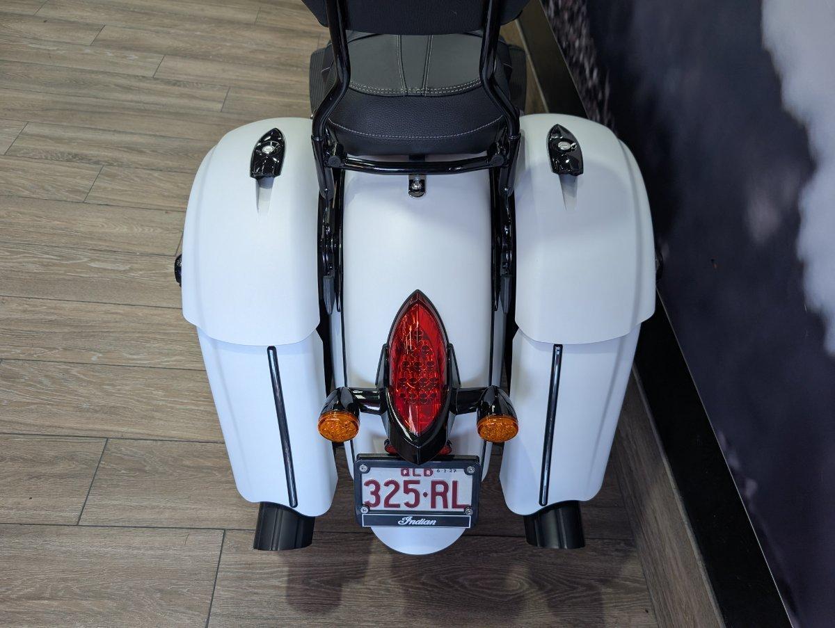 2019 INDIAN SPRINGFIELD DARK HORSE WHITE CRUISER
