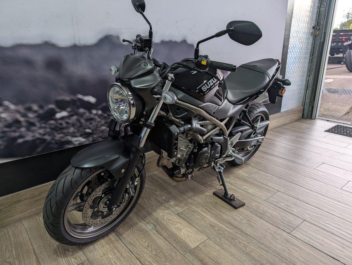 2023 SUZUKI SV650 LAMS ROAD