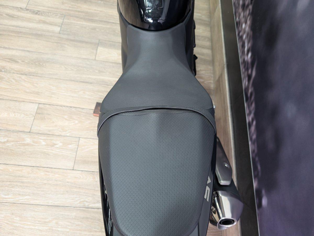 2023 SUZUKI SV650 LAMS ROAD
