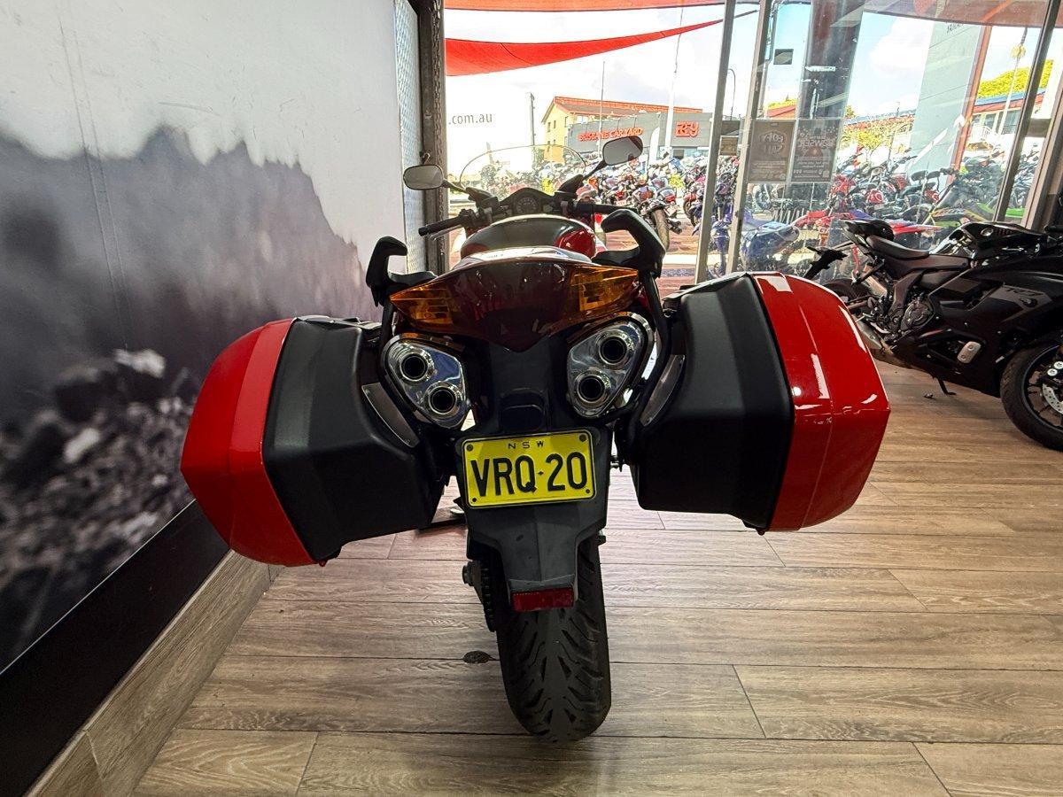 2002 HONDA VFR800F (VFR800Fi) SPORTS
