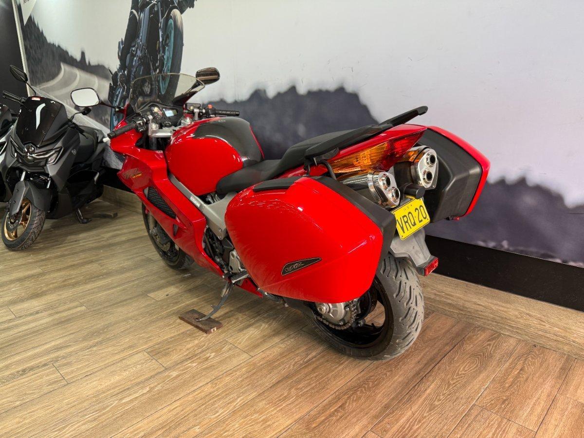 2002 HONDA VFR800F (VFR800Fi) SPORTS