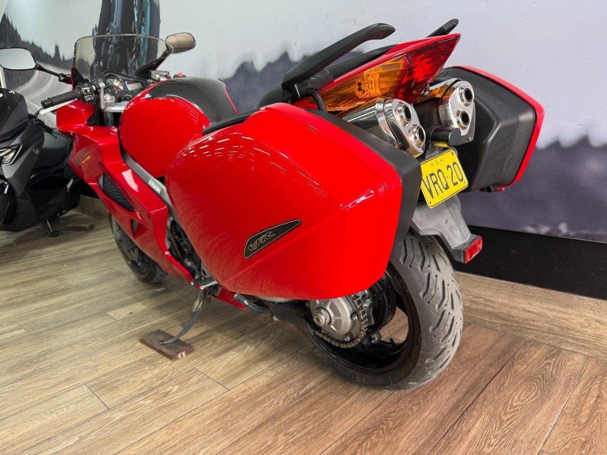 2002 HONDA VFR800F (VFR800Fi) SPORTS