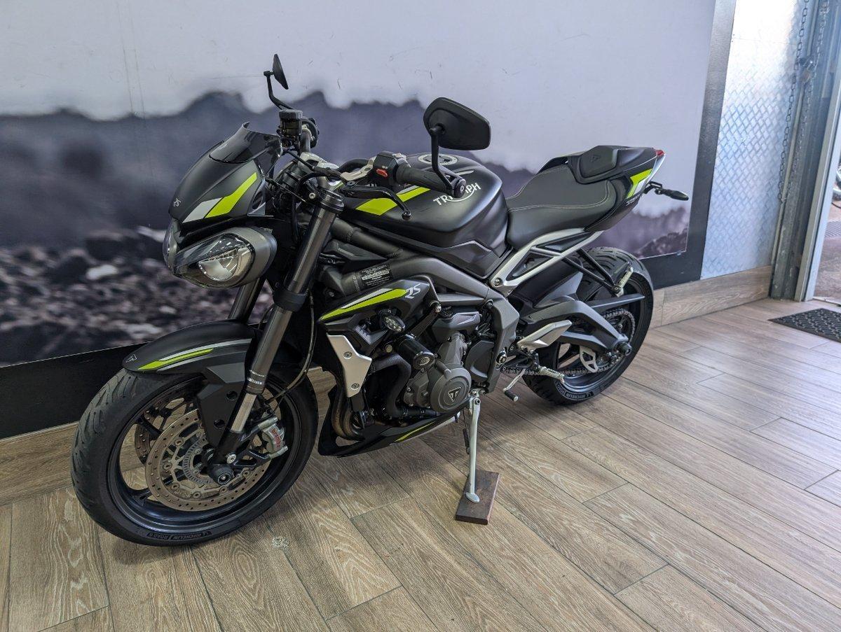 2022 TRIUMPH STREET TRIPLE RS ROAD