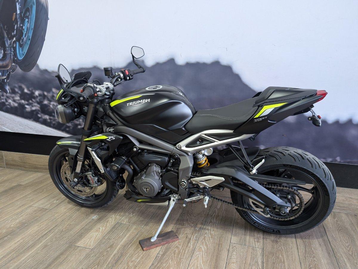 2022 TRIUMPH STREET TRIPLE RS ROAD