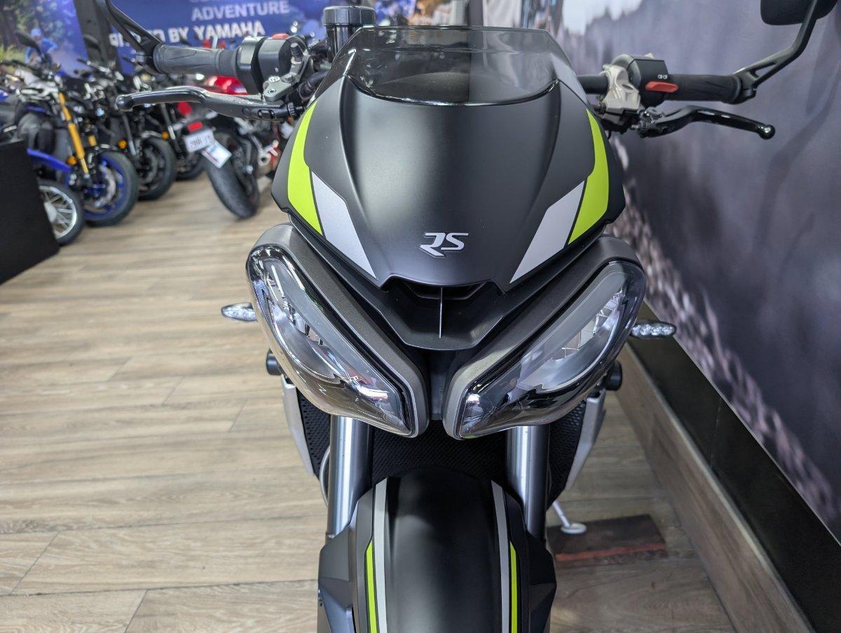 2022 TRIUMPH STREET TRIPLE RS ROAD