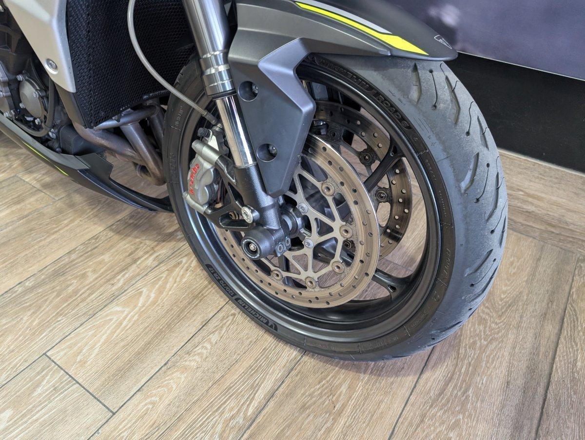 2022 TRIUMPH STREET TRIPLE RS ROAD