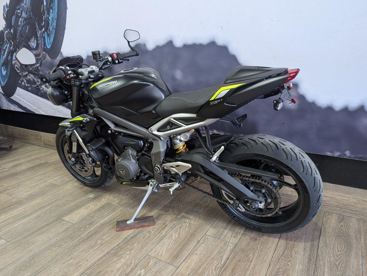 2022 TRIUMPH STREET TRIPLE RS ROAD