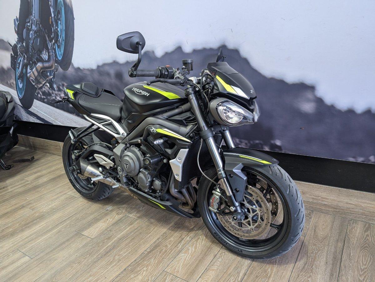 2022 TRIUMPH STREET TRIPLE RS ROAD
