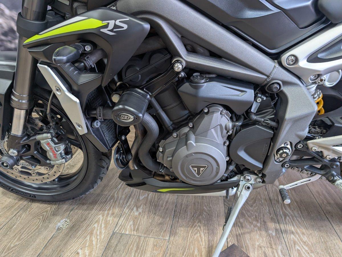 2022 TRIUMPH STREET TRIPLE RS ROAD