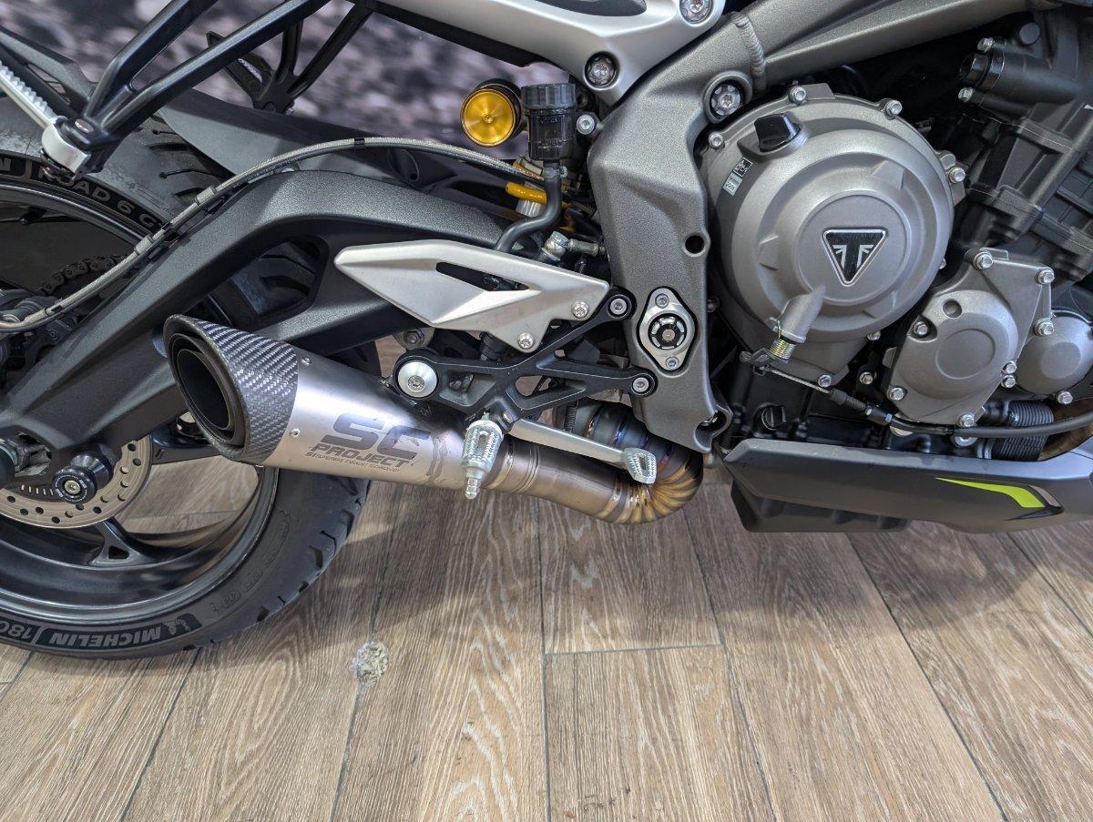 2022 TRIUMPH STREET TRIPLE RS ROAD