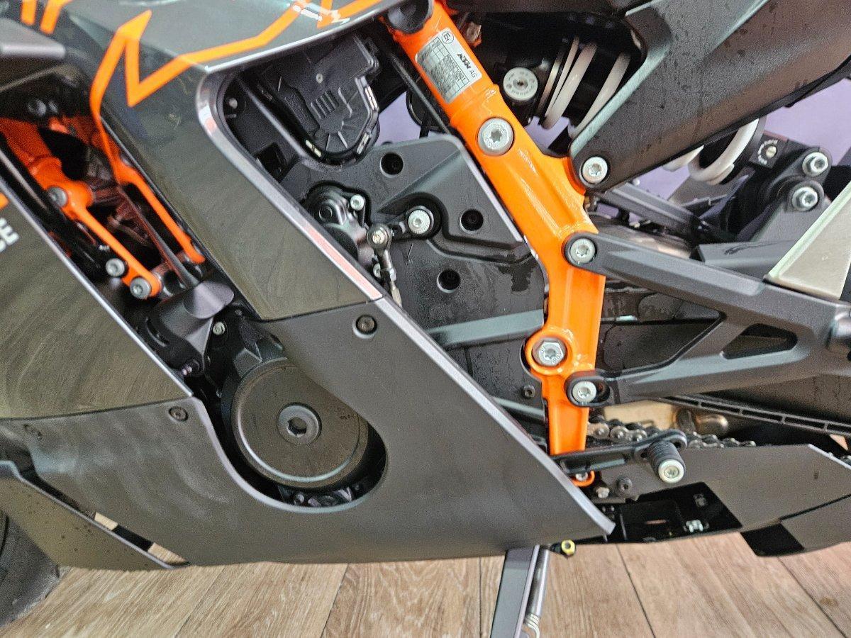 2026 KTM 990 RC R SPORTS