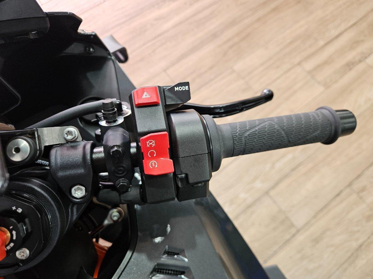 2026 KTM 990 RC R SPORTS