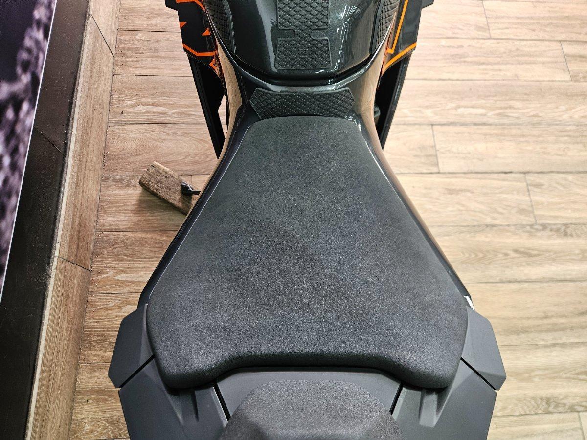 2026 KTM 990 RC R SPORTS